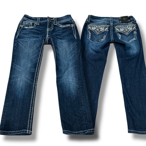 Miss Me JE5909C7 Dark Washed Signature Cropped Blue Jeans - Picture 1 of 8
